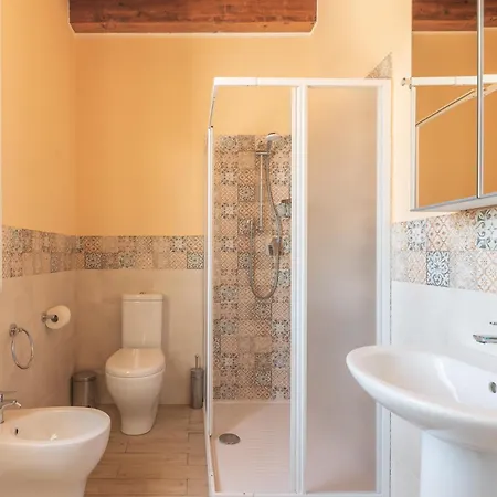 Casa Mare 2 Дом отдыха Бруколи