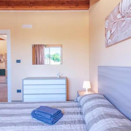 Casa Mare 2 Holiday home *